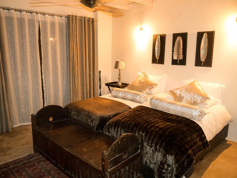 Naankuse Lodge Windhoek Esterno foto