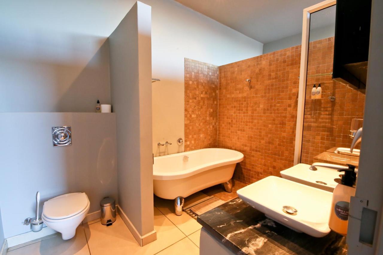 Naankuse Lodge Windhoek Esterno foto