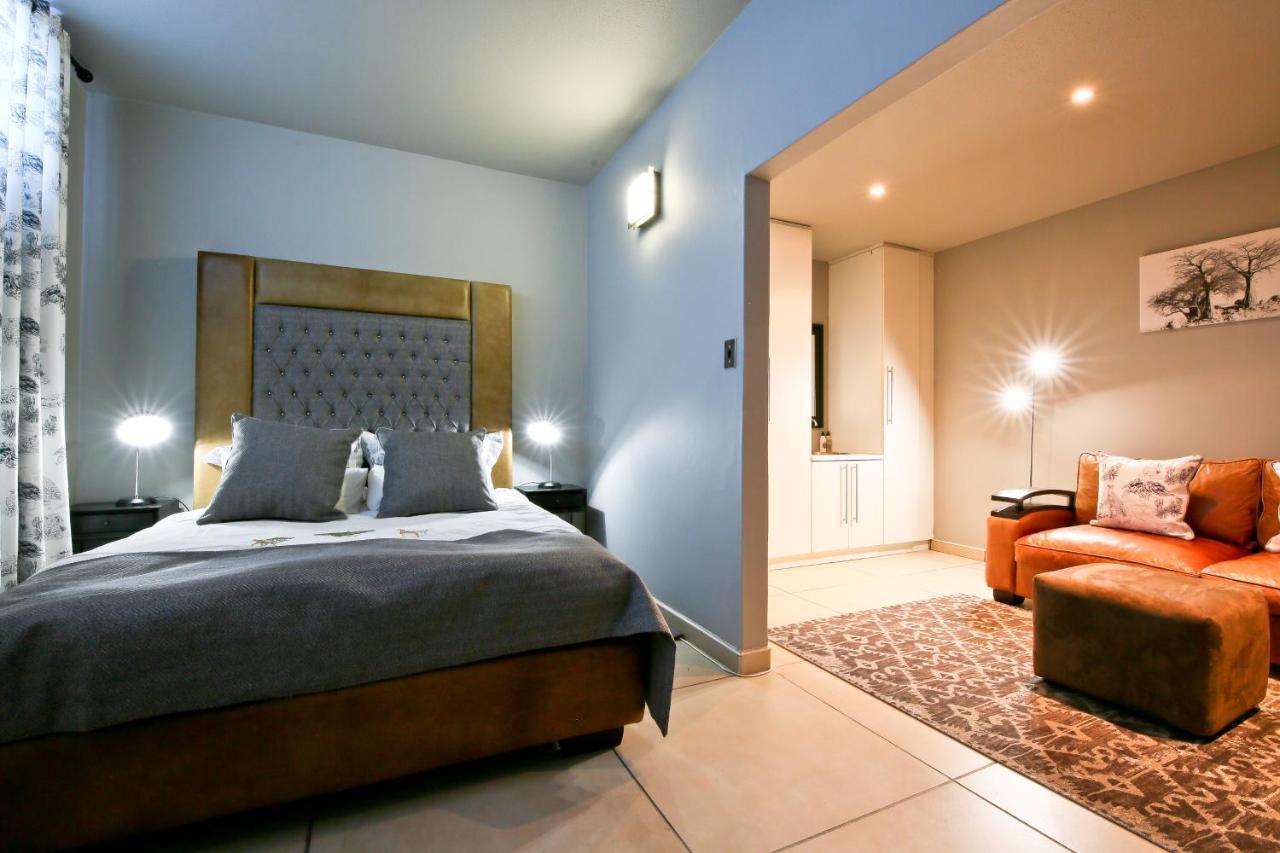 Naankuse Lodge Windhoek Esterno foto