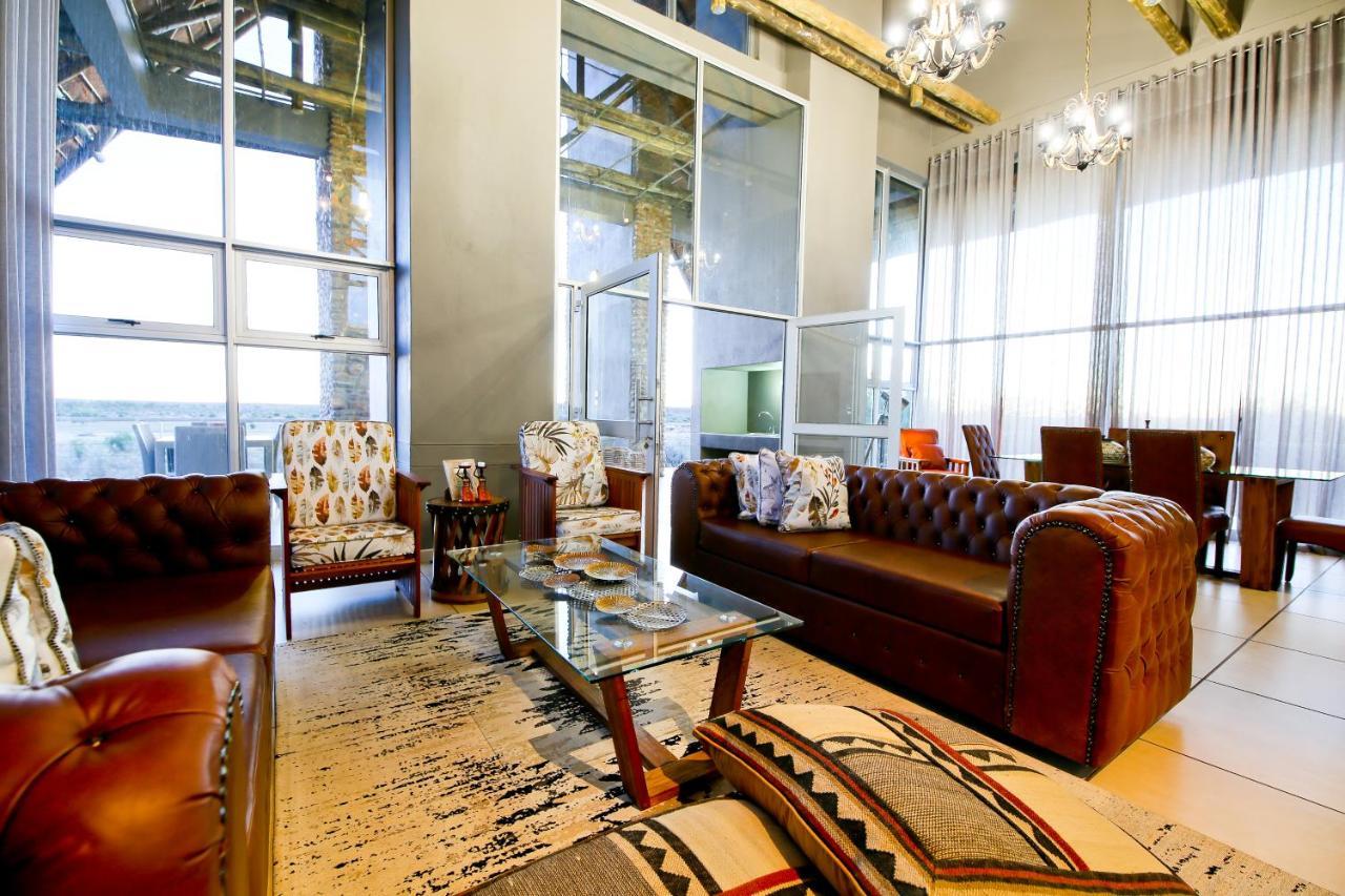 Naankuse Lodge Windhoek Esterno foto