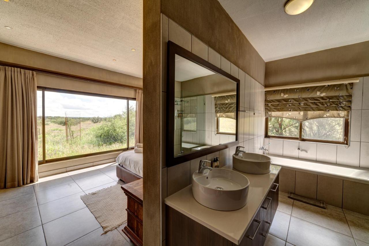 Naankuse Lodge Windhoek Esterno foto