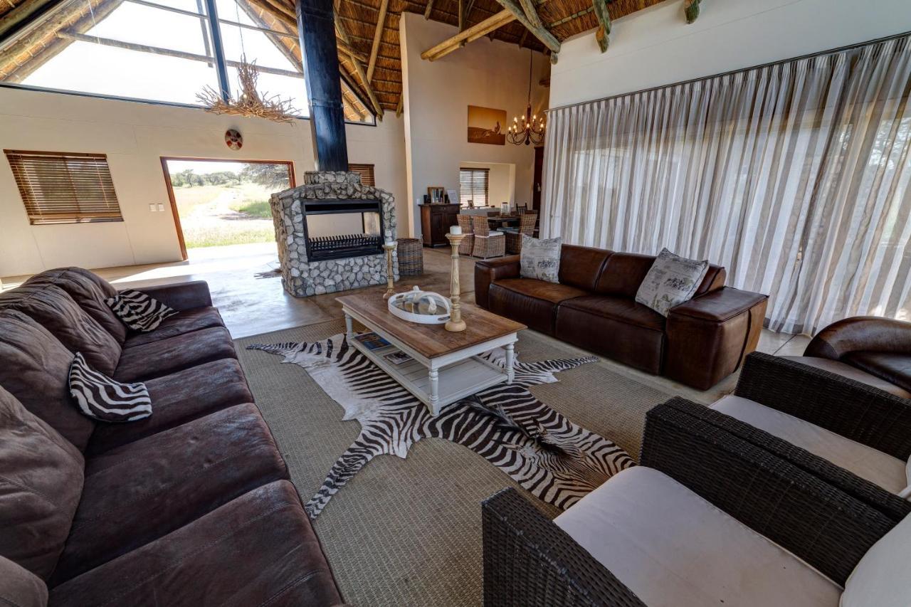 Naankuse Lodge Windhoek Esterno foto