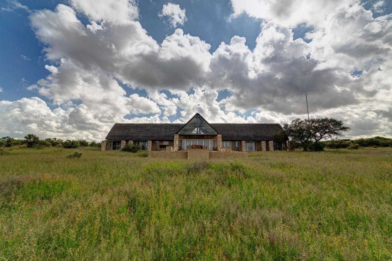 Naankuse Lodge Windhoek Esterno foto