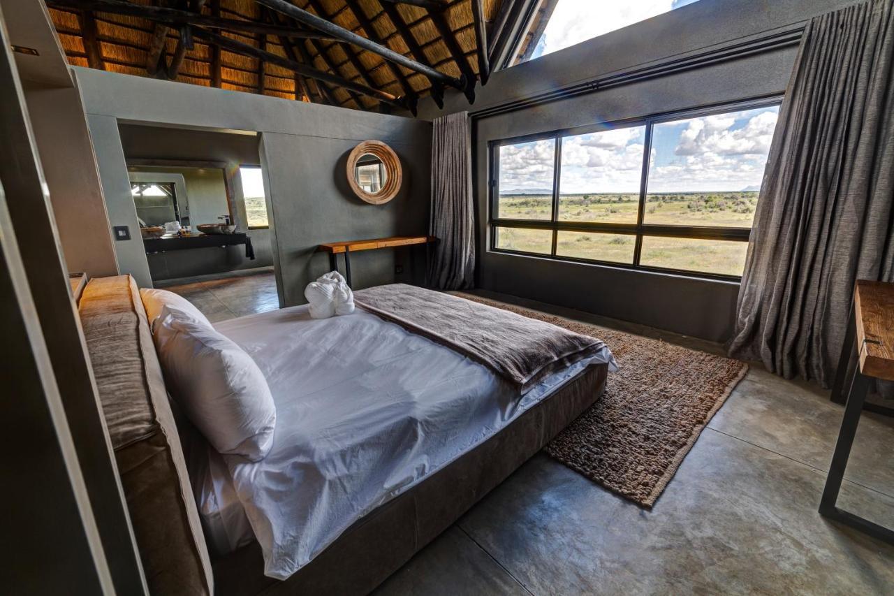 Naankuse Lodge Windhoek Esterno foto